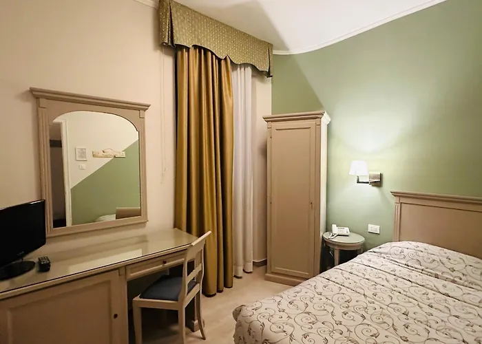 Szálloda Bristol 3*