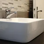 Bristol فندق 3*