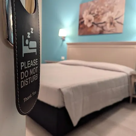 Bristol Hotel 3*